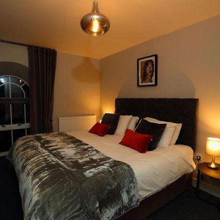 The Poppy Fields Abode Apartment Rhyl Exterior foto